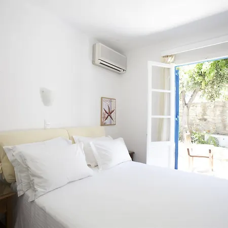 Rochari Hotel