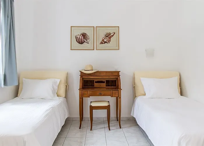 Rochari Mykonos Town